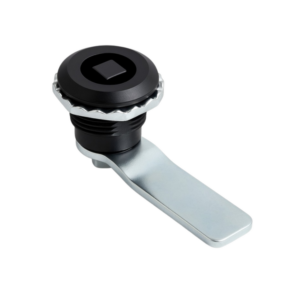 Fecho lingueta quadrado em zamak preto, detalhe do mecanismo. Ideal para armários e painéis.